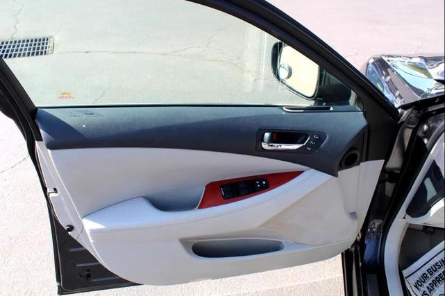 Photo of 2007 Gray Lexus ES 350