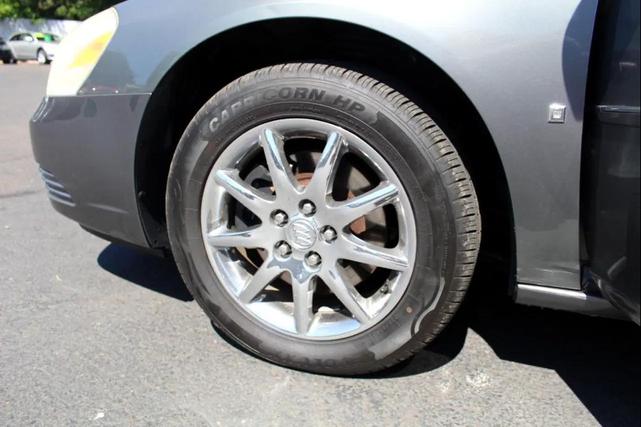 Photo of 2006 Sharkskin Buick Lucerne