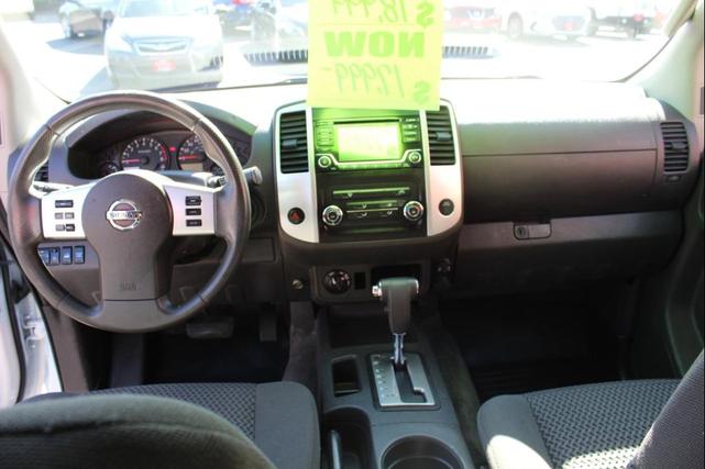 Photo of 2018 Glacier White Nissan Frontier