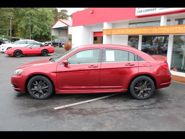 Photo of 2013 Deep Cherry Red Crystal Pearlcoat Chrysler 200