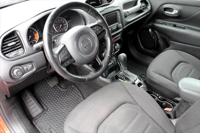 Photo of 2017 Omaha Orange Jeep Renegade