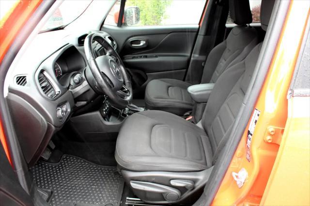 Photo of 2017 Omaha Orange Jeep Renegade