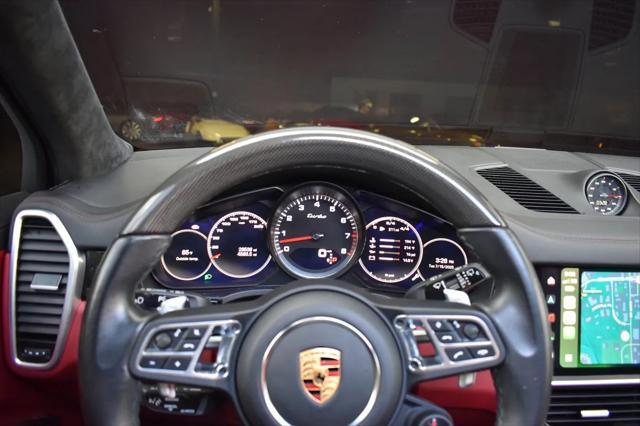Photo of 2023 White Porsche Cayenne