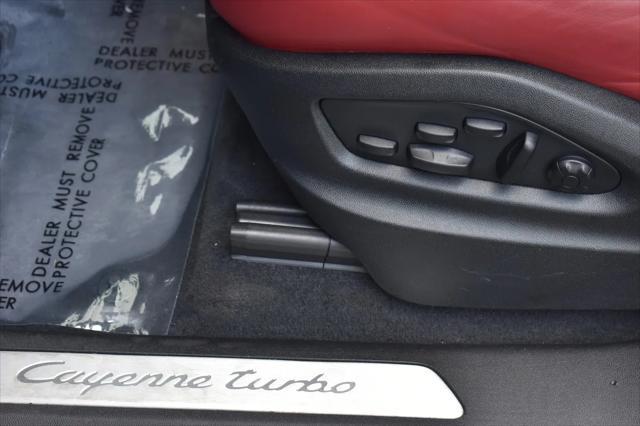 Photo of 2023 White Porsche Cayenne