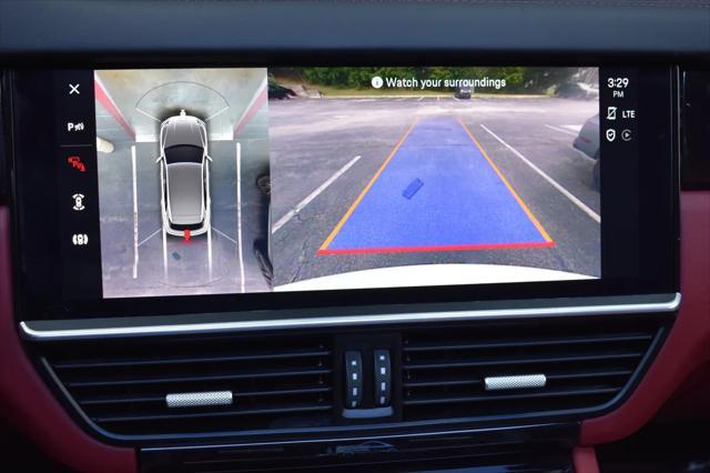 Photo of 2023 White Porsche Cayenne