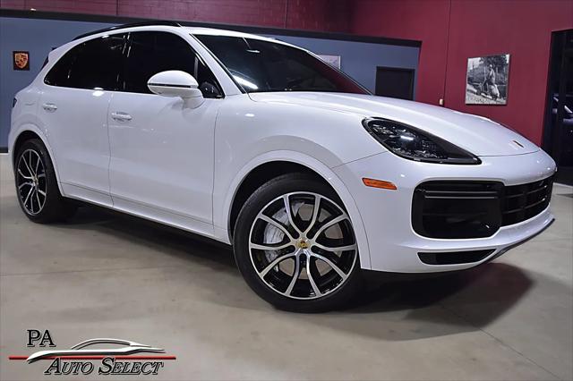 Photo of 2023 White Porsche Cayenne