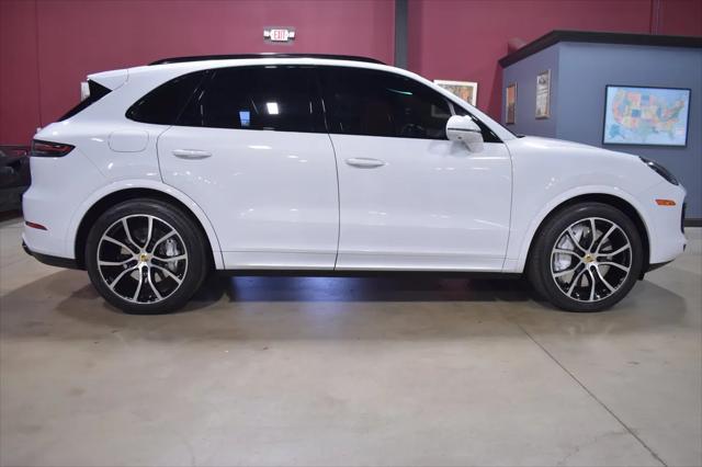 Photo of 2023 White Porsche Cayenne