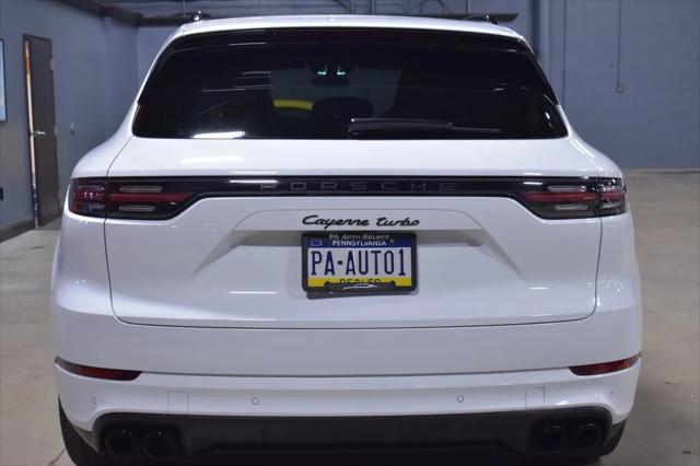 Photo of 2023 White Porsche Cayenne