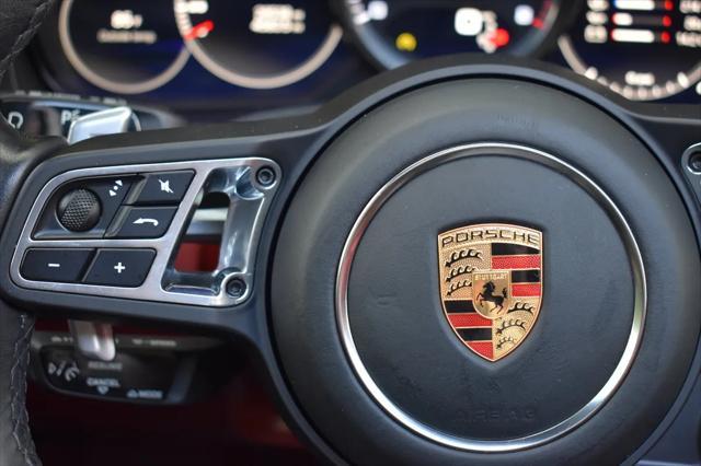 Photo of 2023 White Porsche Cayenne