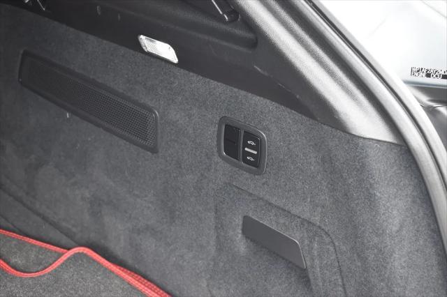 Photo of 2021 Dolomite Silver Metallic Porsche Cayenne