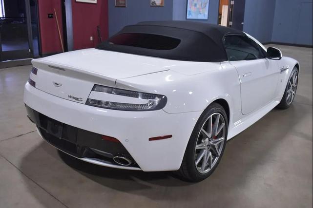Photo of 2014 White Aston Martin V8 Vantage S
