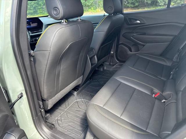 Photo of 2024 Cacti Green Chevrolet Trax