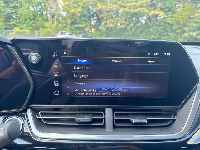 Photo of 2024 Cacti Green Chevrolet Trax