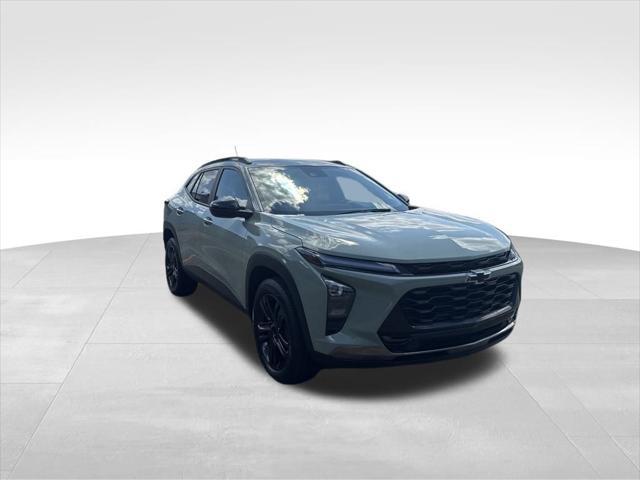 Photo of 2024 Cacti Green Chevrolet Trax
