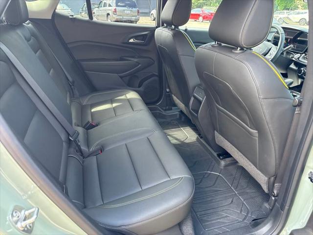 Photo of 2024 Cacti Green Chevrolet Trax