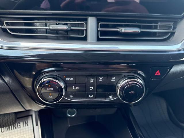 Photo of 2024 Cacti Green Chevrolet Trax