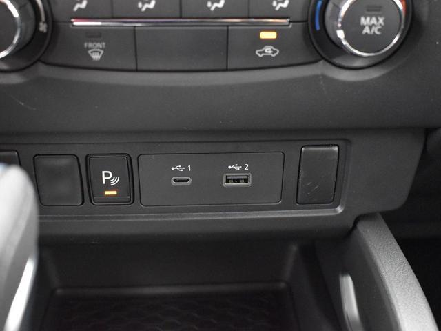 Photo of 2025 Glacier White Nissan Frontier
