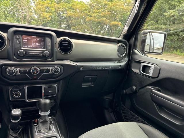 Photo of 2020 Granite Crystal Metallic Clearcoat Jeep Wrangler Unlimited