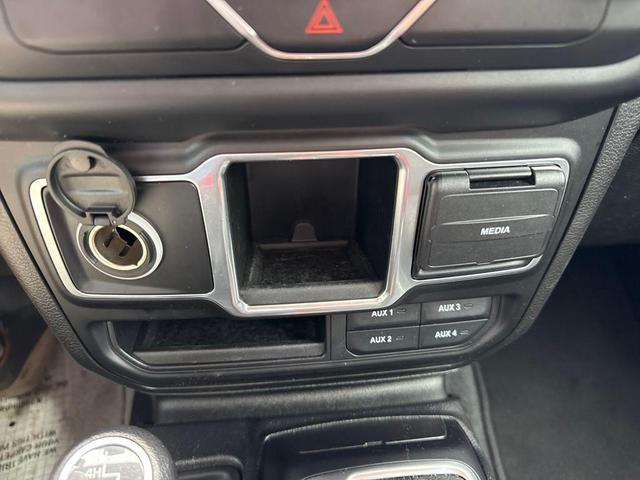 Photo of 2020 Granite Crystal Metallic Clearcoat Jeep Wrangler Unlimited