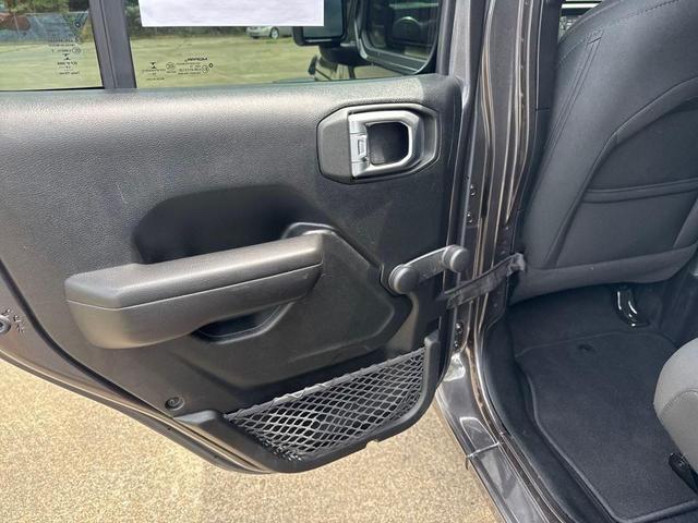 Photo of 2020 Granite Crystal Metallic Clearcoat Jeep Wrangler Unlimited