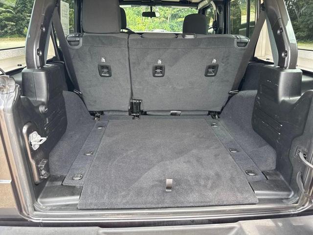 Photo of 2020 Granite Crystal Metallic Clearcoat Jeep Wrangler Unlimited