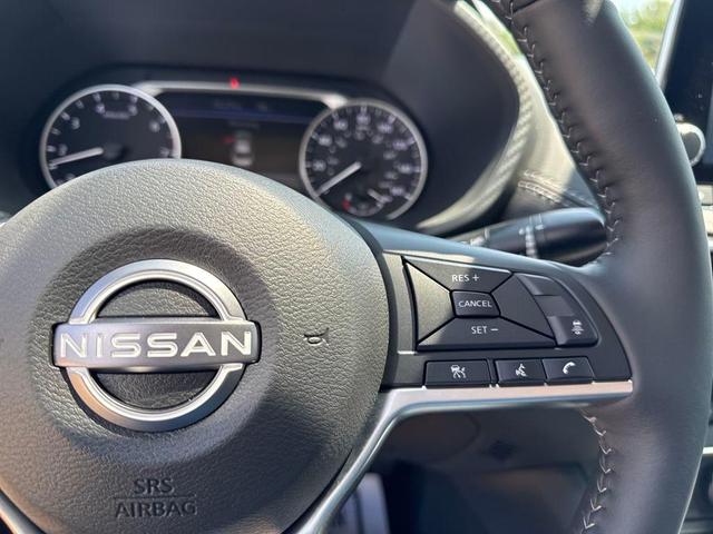 Photo of 2025 Super Black Nissan Sentra
