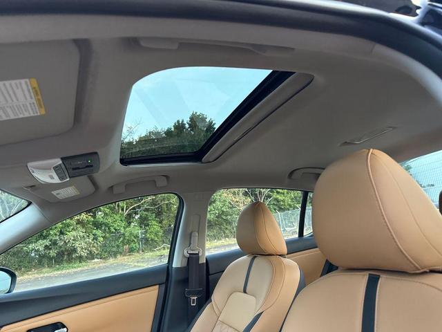 Photo of 2025 Super Black Nissan Sentra