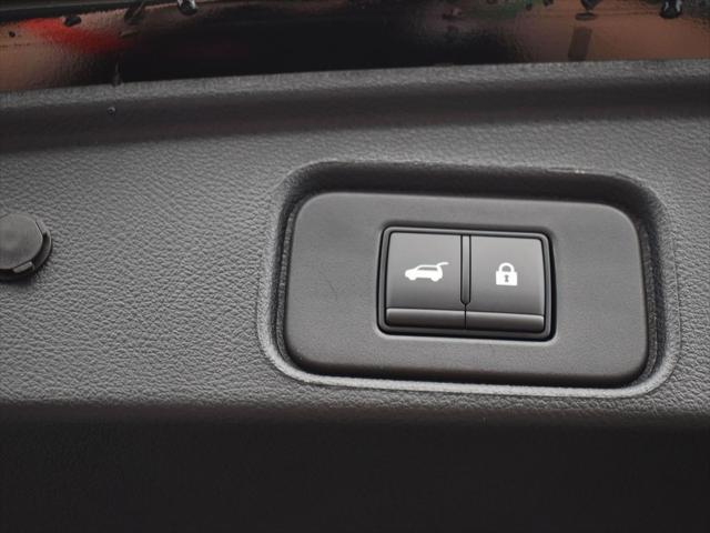Photo of 2025 Super Black Nissan Pathfinder