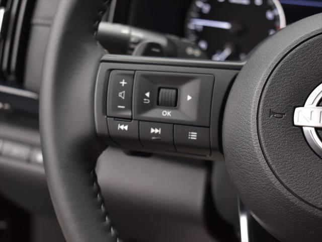 Photo of 2025 Super Black Nissan Pathfinder