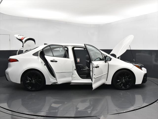 Photo of 2021 Super White Toyota Corolla