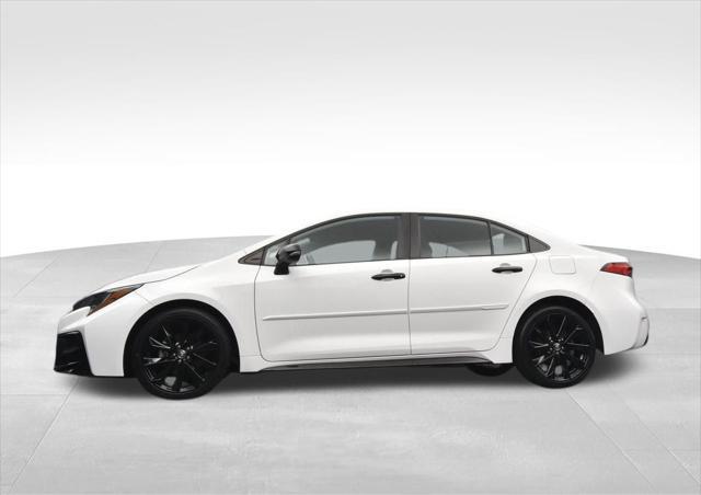 Photo of 2021 Super White Toyota Corolla