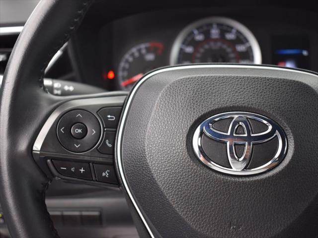 Photo of 2021 Super White Toyota Corolla