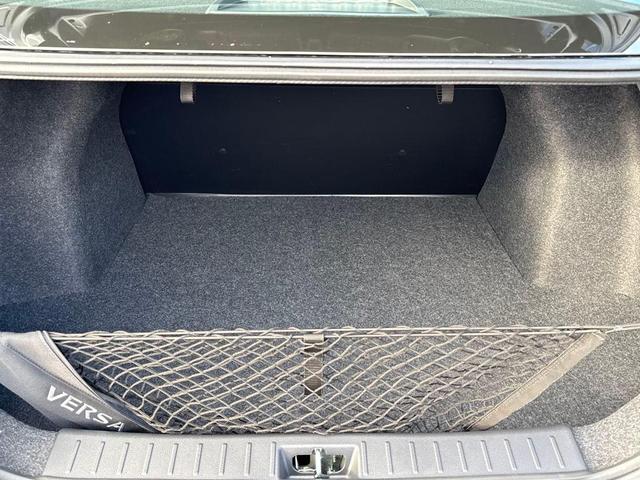 Photo of 2025 Super Black Metallic Nissan Versa