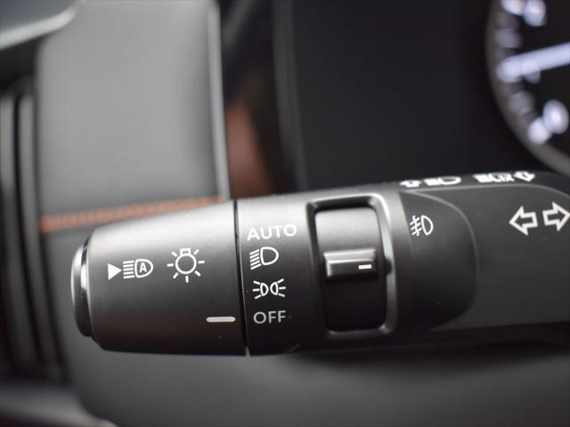 Photo of 2025 Super Black Nissan Pathfinder