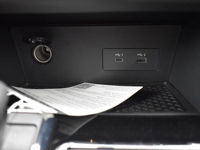 Photo of 2025 Super Black Nissan Pathfinder