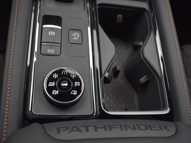 Photo of 2025 Super Black Nissan Pathfinder