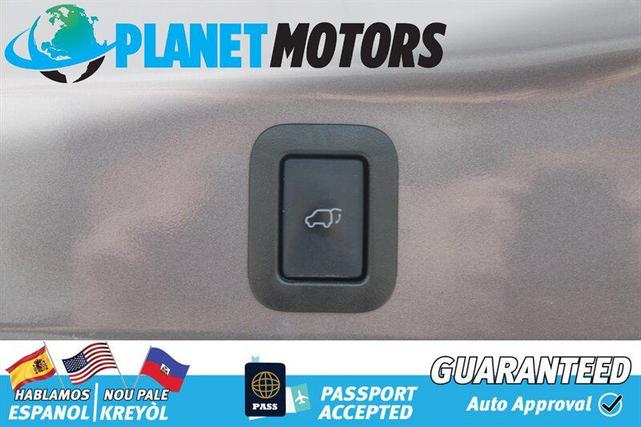Photo of 2019 Celestial Silver Metallic Toyota Highlander