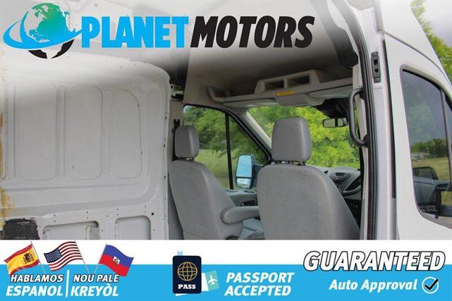 Photo of 2016 Oxford White Ford Transit-350