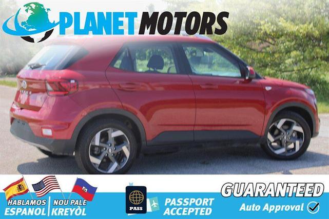 Photo of 2021 Scarlet Red Pearl Hyundai VENUE