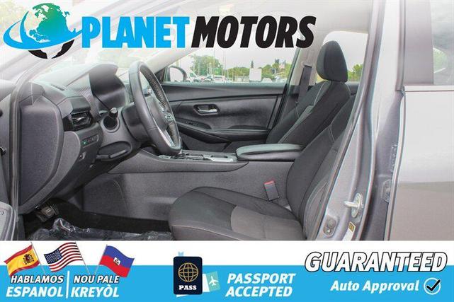 Photo of 2022 Gray Nissan Sentra