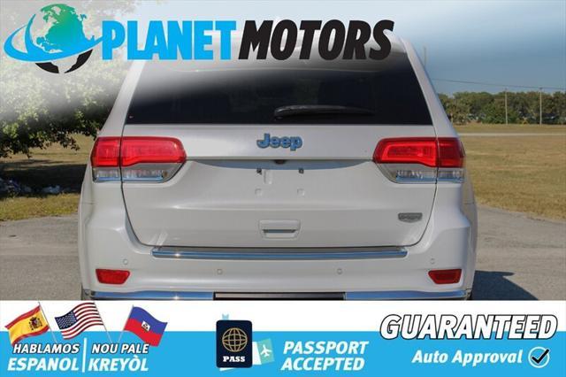Photo of 2017 Bright White Clear Coat Jeep Grand Cherokee
