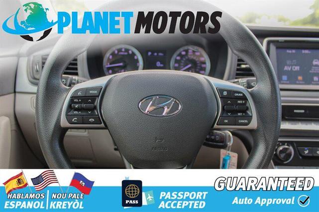 Photo of 2019 Blue Hyundai SONATA