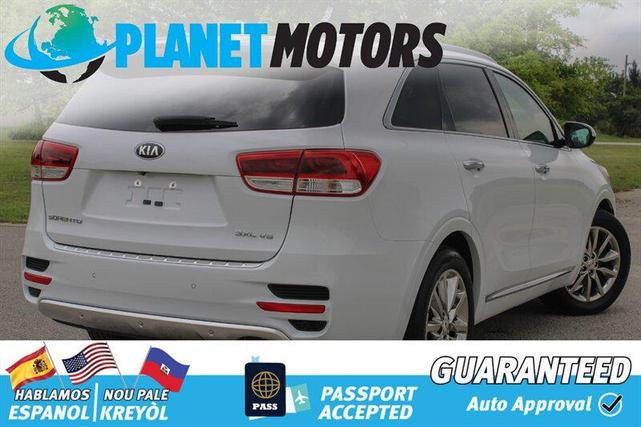 Photo of 2017 Snow White Pearl Kia Sorento