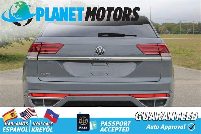 Photo of 2021 Pure Gray Volkswagen Atlas Cross Sport