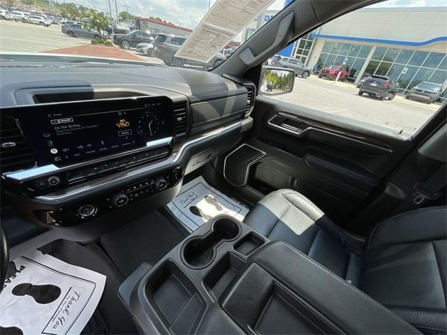 Photo of 2022 Summit White Chevrolet Silverado 1500