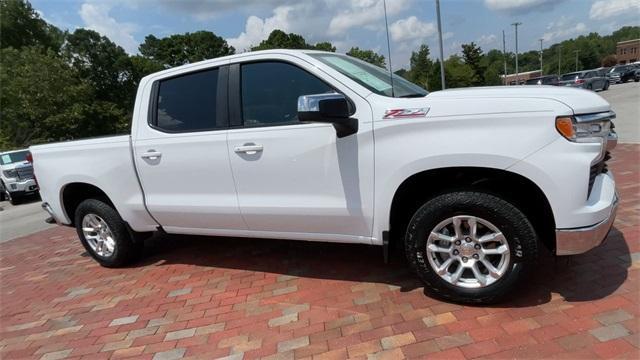 Photo of 2022 Summit White Chevrolet Silverado 1500