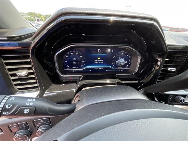 Photo of 2022 Summit White Chevrolet Silverado 1500
