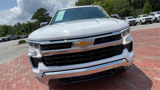 Photo of 2022 Summit White Chevrolet Silverado 1500