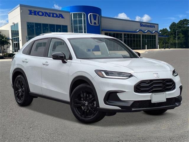 Photo of 2026 Platinum White Pearl Honda HR-V