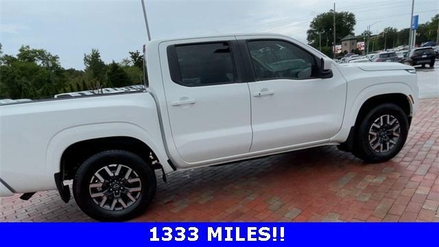 Photo of 2024 Glacier White Nissan Frontier